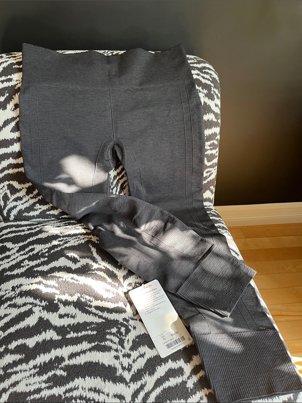 NWT LULULEMON EBB TO STREET PANT 12